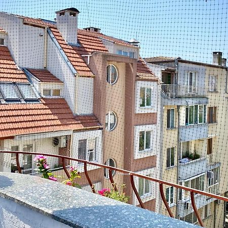 Bright Central Studio For 4 In Burgas Esterno foto