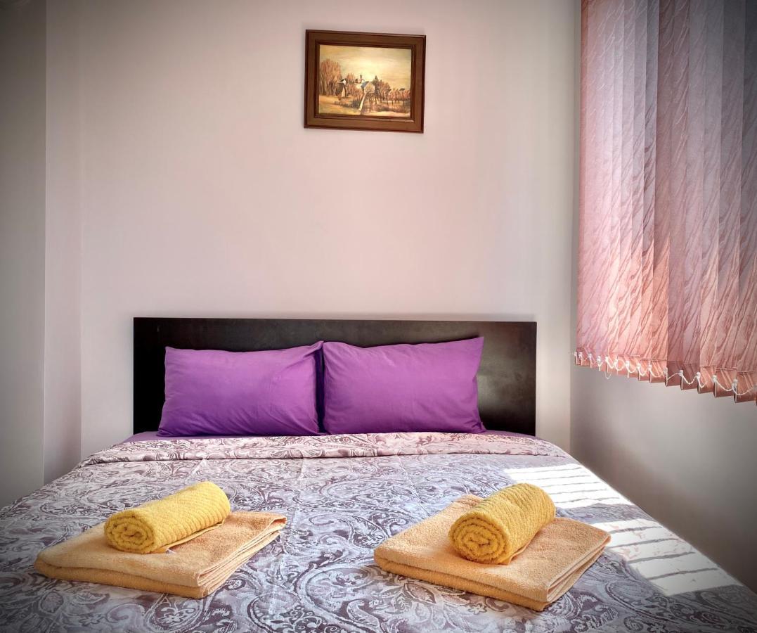 Bright Central Studio For 4 In Burgas Esterno foto