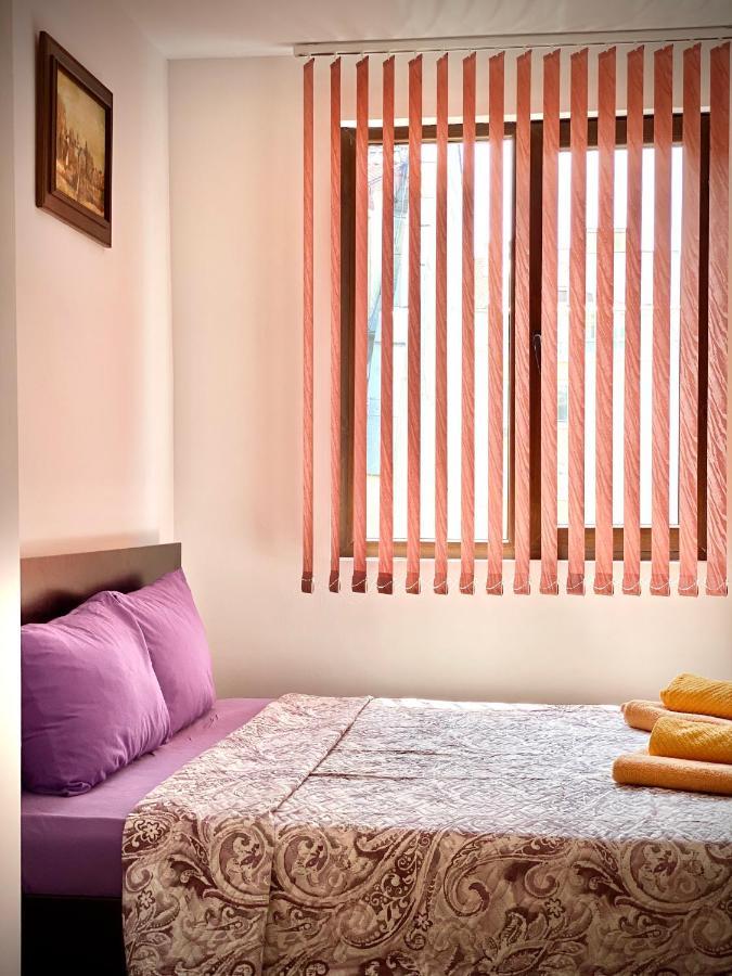 Bright Central Studio For 4 In Burgas Esterno foto